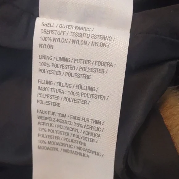 Dennis by Dennis Basso black quilted puffer jacket with faux fur trim EUC - Picture 9 of 16